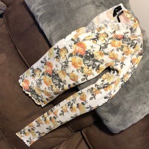 URBAN OUTFITTERS CROPPED LONG SLEEVE